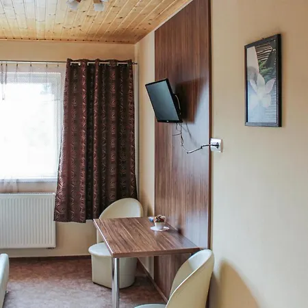 Apartament Beautiful In W/ Outdoor Swimming Pool And 4 Bedrooms Liptovsky Michal