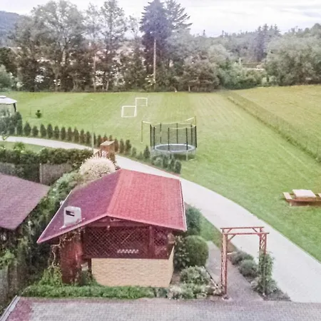 Beautiful In W/ Outdoor Swimming Pool And 4 Bedrooms Apartament *